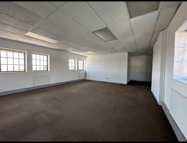 90M² OFFICE TO LET IN PARKMORE